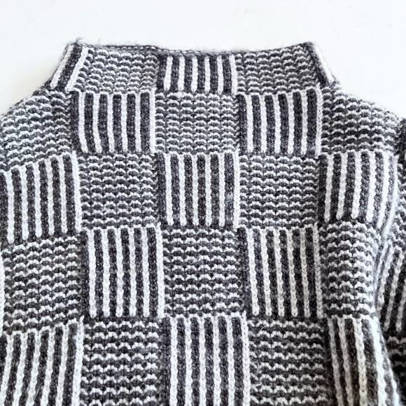 Misha & Puff Illusion Funnel Neck Sweater Grey & White size 4 - Picture 3 of 6